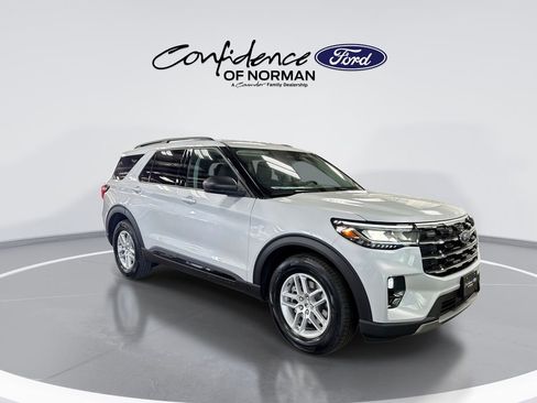 New 2026 Ford Explorer Active w/ Active Comfort Package RWD image 11