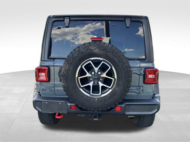 Used 2024 Jeep Wrangler Unlimited Rubicon AWD/4WD image 6