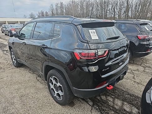 Used 2022 Jeep Compass Trailhawk w/ Trailhawk Elite Group image 8