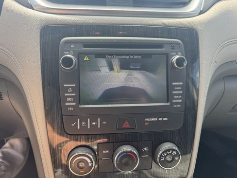 Used 2017 Chevrolet Traverse LT w/ Style and Technology Package AWD/4WD image 16