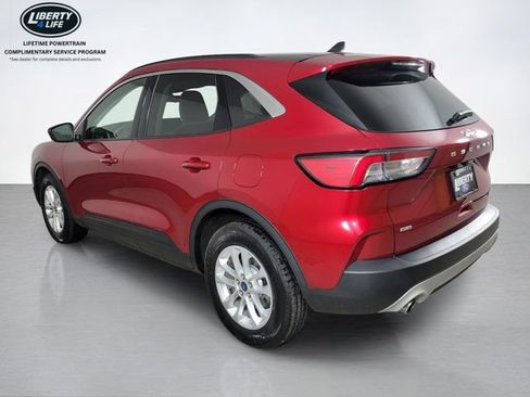 Certified 2022 Ford Escape SE w/ Cold Weather Package FWD image 5