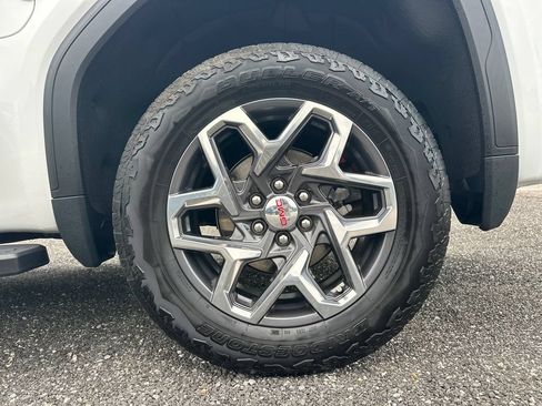 Used 2023 GMC Sierra 1500 SLT w/ SLT Premium Plus Package AWD/4WD image 20