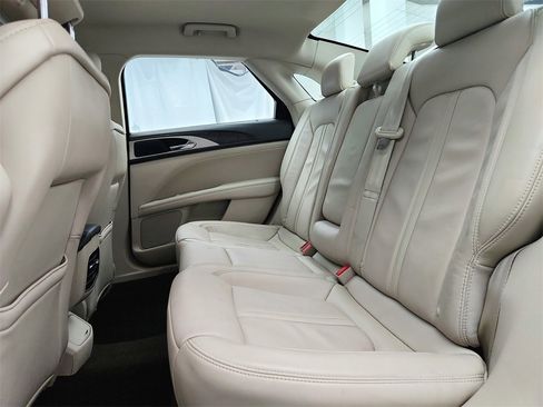 Used 2019 Lincoln MKZ Reserve image 22