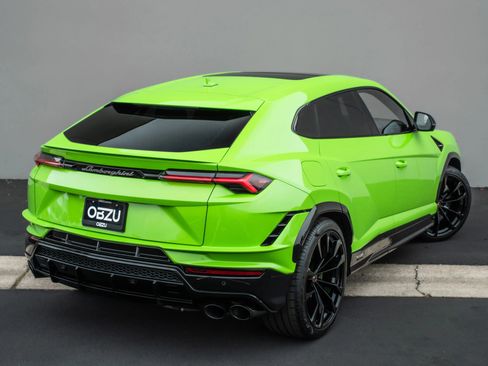 Used 2023 Lamborghini Urus S image 11