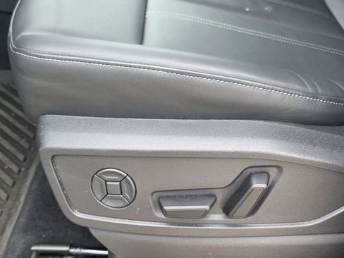 Used 2025 Audi Q5 Premium Plus w/ Premium Plus AWD/4WD image 19
