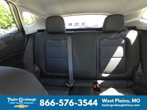 New 2026 Chevrolet Trax LT w/ Driver Confidence Package FWD image 25