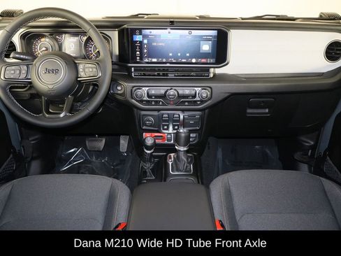 Used 2025 Jeep Wrangler Willys image 14