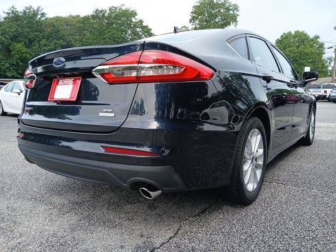 Used 2020 Ford Fusion SE FWD image 6