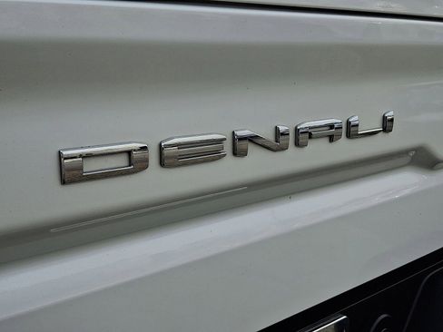 Certified 2023 GMC Sierra 1500 Denali image 24