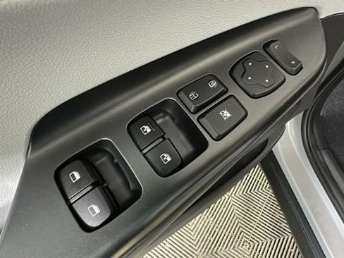 Used 2023 Hyundai Kona SEL w/ Cargo Package AWD/4WD image 10