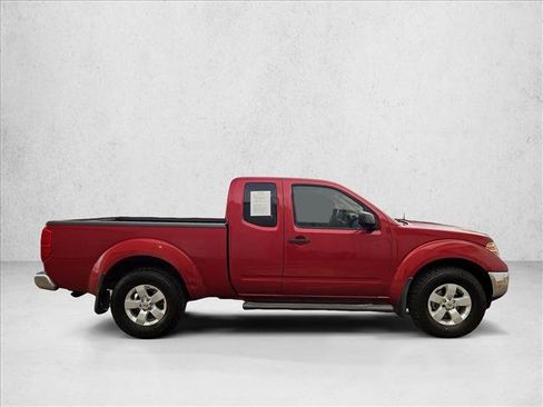 Used 2011 Nissan Frontier SV AWD/4WD image 4