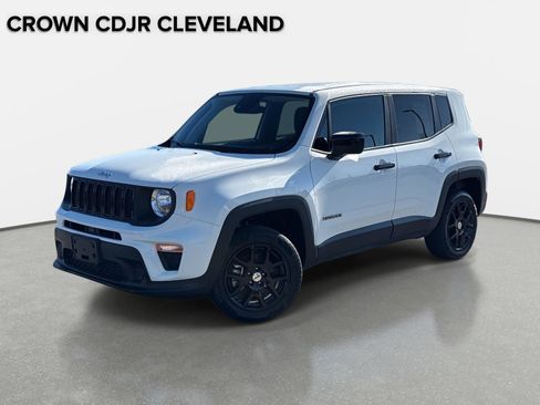 Used 2023 Jeep Renegade Latitude image 1