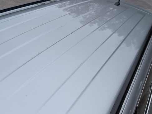 Used 2020 Volkswagen Tiguan SE image 14