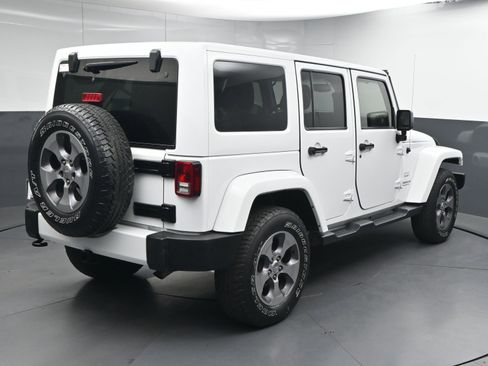 Used 2016 Jeep Wrangler Unlimited Sahara w/ Trailer Tow Group image 8