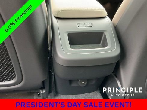 New 2026 Volvo XC60 B5 Plus w/ Protection Package Premier image 33