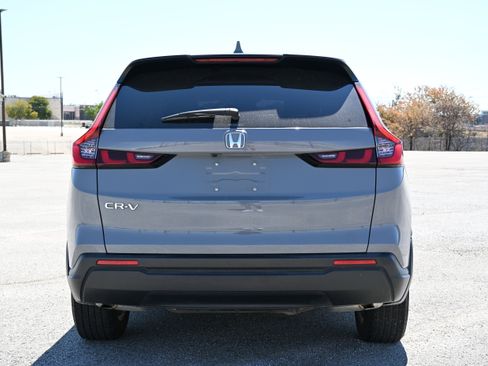 Used 2024 Honda CR-V EX image 11