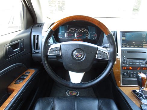 Used 2011 Cadillac STS image 10