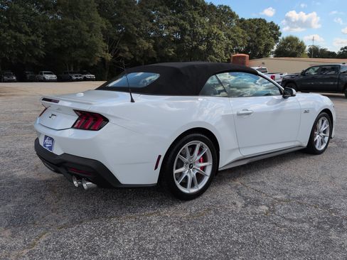 Certified 2024 Ford Mustang GT Premium RWD image 3