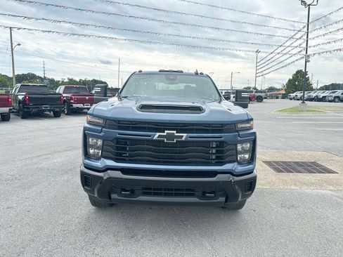 Used 2024 Chevrolet Silverado 2500 Custom w/ Custom Value Package AWD/4WD image 16