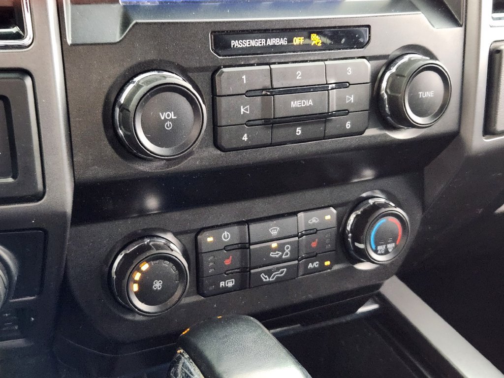 Used 2019 Ford F150 XLT w/ Equipment Group 302A Luxury AWD/4WD image 24
