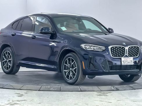Used 2023 BMW X4 xDrive30i w/ M Sport Package AWD/4WD image 9