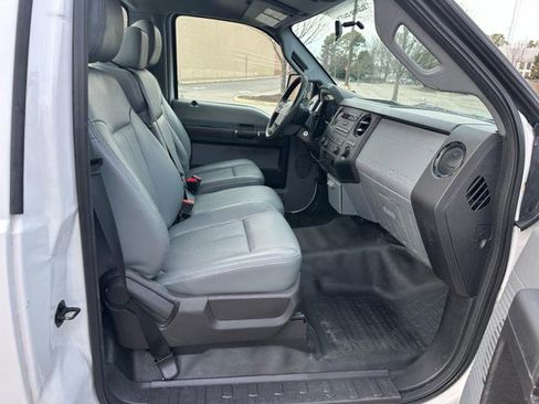 Used 2016 Ford F250 XL w/ Power Equipment Group image 10