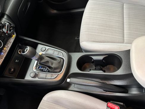 Used 2023 Hyundai Kona SEL FWD image 30