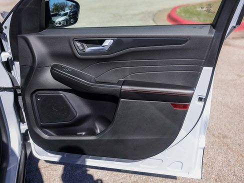 Used 2025 Ford Escape ST-Line image 27