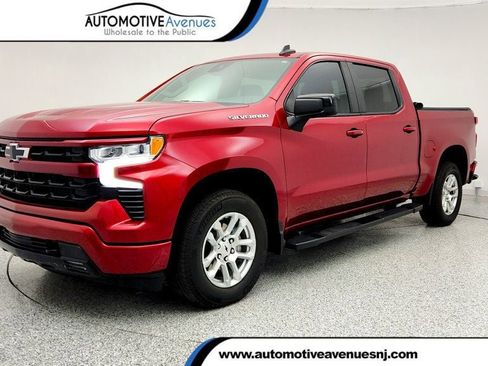 Used 2024 Chevrolet Silverado 1500 RST image 1