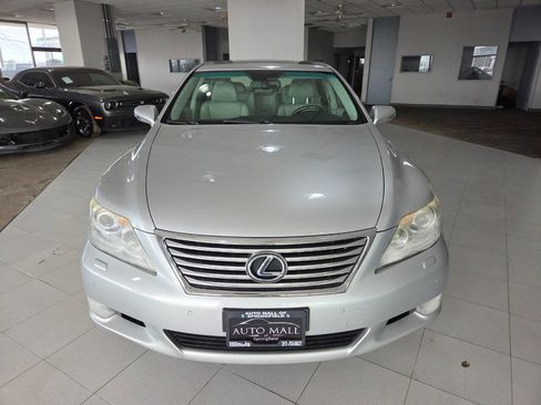 Used 2012 Lexus LS 460 L w/ Luxury Pkg image 2