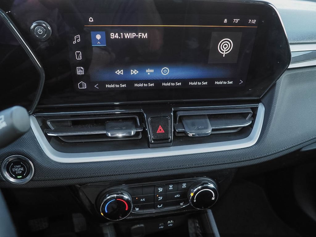 Used 2025 Chevrolet TrailBlazer LT w/ LT Cold Weather Package FWD image 10