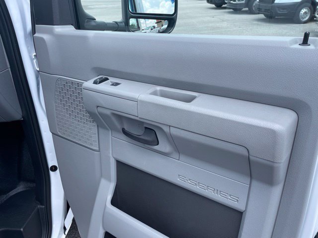 New 2027 Ford E-350 and Econoline 350 Super Duty w/ Power Equipment Group RWD image 40