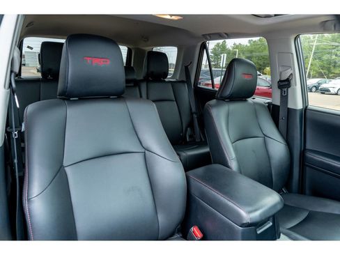 Used 2020 Toyota 4Runner Venture w/ Moonroof Package image 19