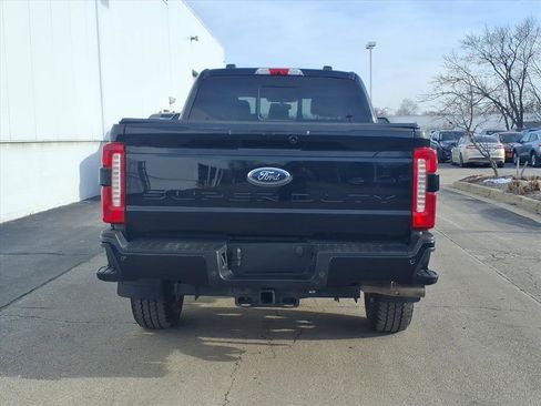 Certified 2023 Ford F250 Lariat w/ Sport Appearance Package image 5