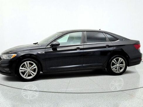 Used 2021 Volkswagen Jetta R-Line w/ R-Line Cold Weather Package FWD image 8