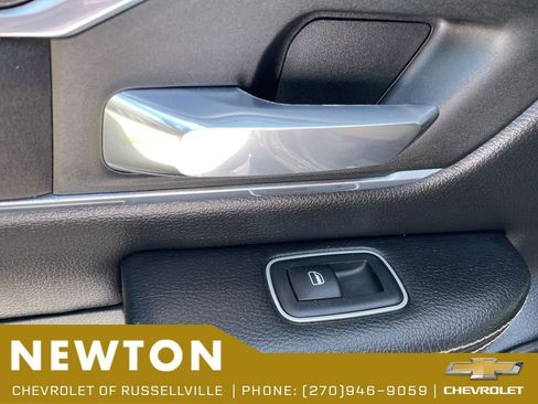 Used 2022 RAM 1500 Laramie AWD/4WD image 34