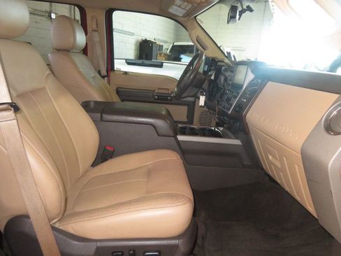 Used 2015 Ford F250 Lariat w/ Lariat Interior Package AWD/4WD image 34