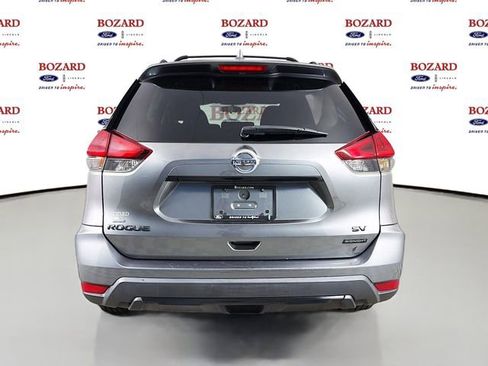 Used 2018 Nissan Rogue SV FWD image 7