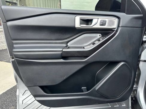 Used 2020 Ford Explorer ST w/ Premium Technology Package image 9