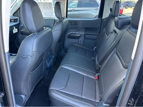 Used 2025 Ford Maverick Lobo image 18