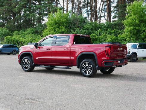 Used 2023 GMC Sierra 1500 AT4 w/ Technology Package AWD/4WD image 4