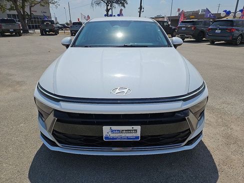Used 2024 Hyundai Sonata SEL FWD image 12