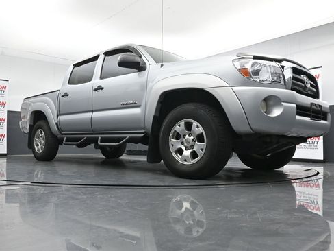 Used 2008 Toyota Tacoma PreRunner image 18