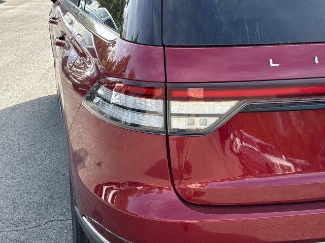 New 2027 Lincoln Aviator AWD image 11