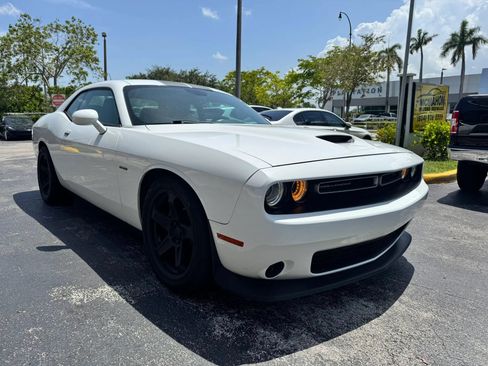 Used 2019 Dodge Challenger R/T w/ Plus Package RWD image 3