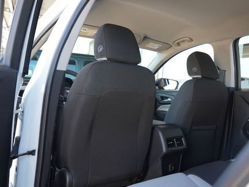 Used 2022 Chevrolet Equinox LS w/ LS Convenience Package FWD image 28
