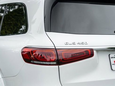 Used 2023 Mercedes-Benz GLS 450 4MATIC w/ AMG Line Exterior image 15