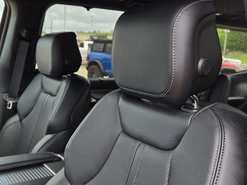 New 2026 Jeep Grand Wagoneer Limited AWD/4WD image 17