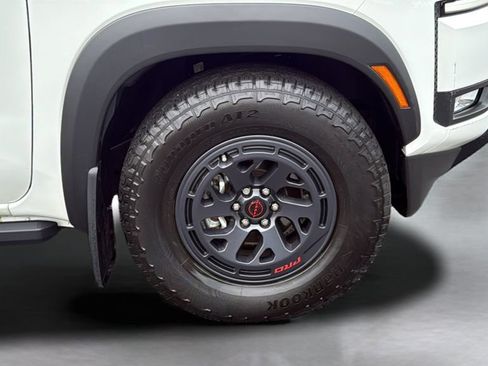 Used 2025 Nissan Frontier Pro-X w/ Pro Convenience Package RWD image 20