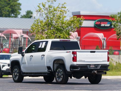 Used 2023 Chevrolet Silverado 2500 Custom w/ Custom Value Package AWD/4WD image 3